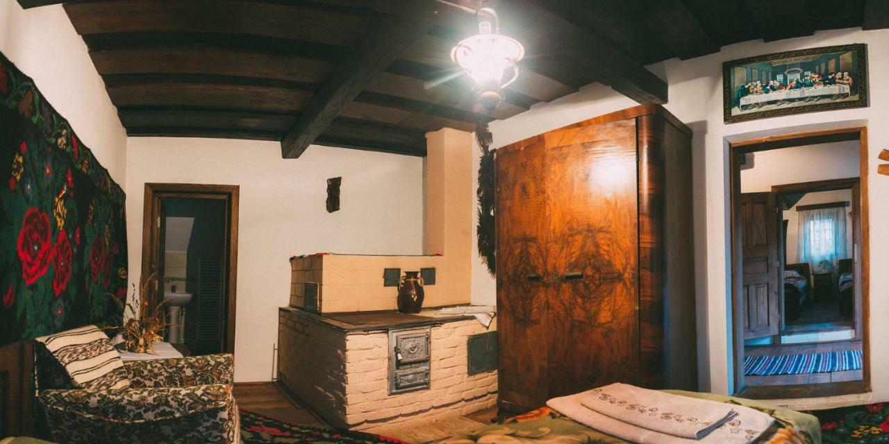 Casa Rares Сучевіца Екстер'єр фото