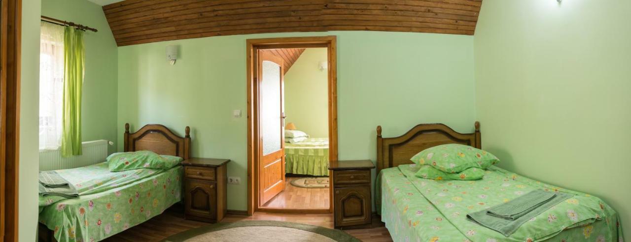 Casa Rares Сучевіца Екстер'єр фото